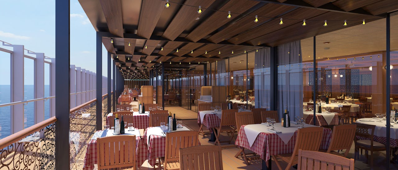 Outdoor seating at Cuccina del Capitano