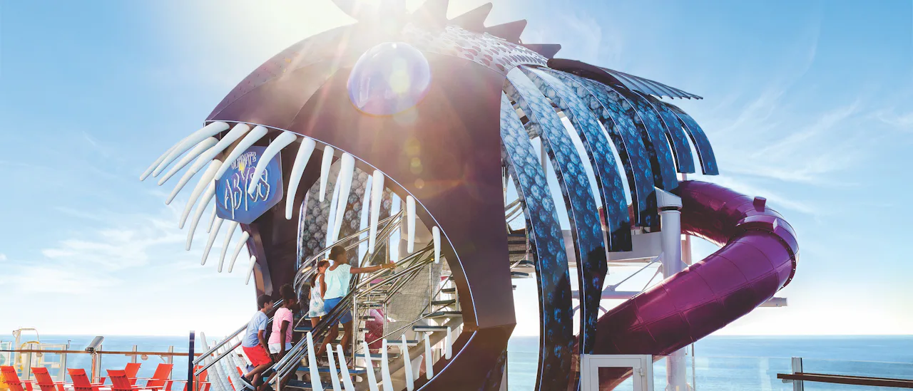 The 10 story slide the Ultimate Abyss